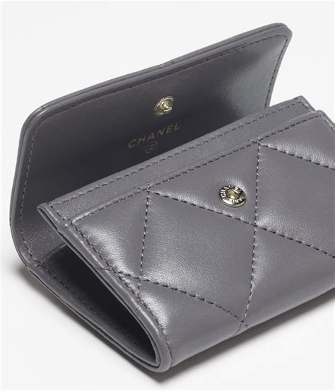 men's chanel credit card holder|Chanel 19 flap card holder.